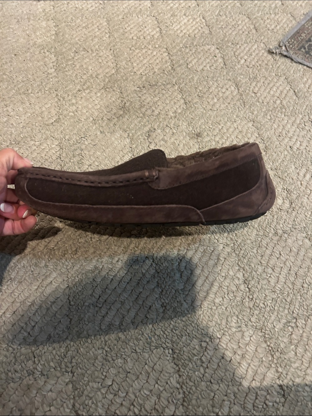UGG ASCOT Men's Brown Suede Moccasin Slipper - Plush Lined Comfort - Picture 6 of 16